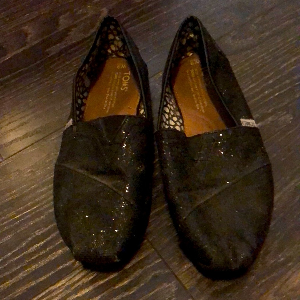 Toms